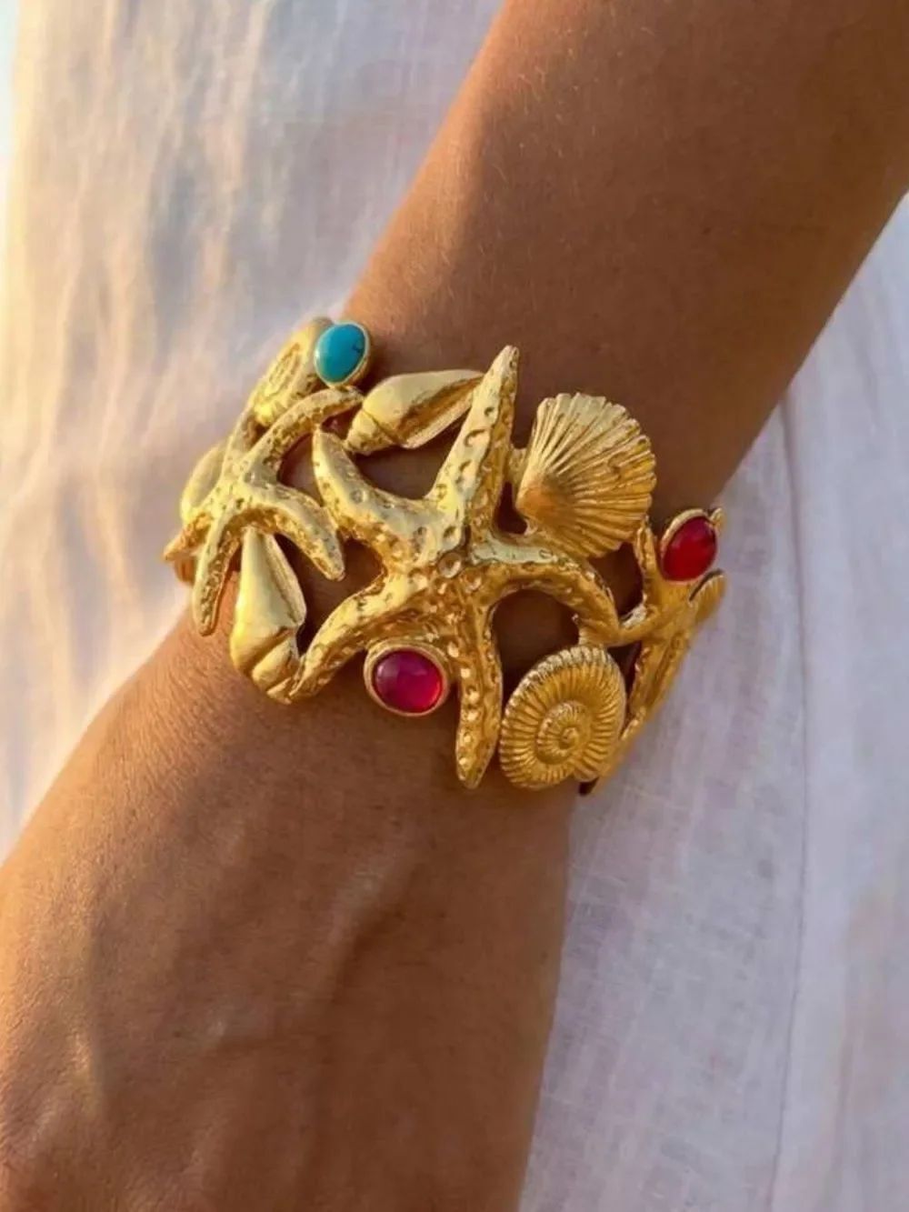 Starfish Statement Bracelet N2187
